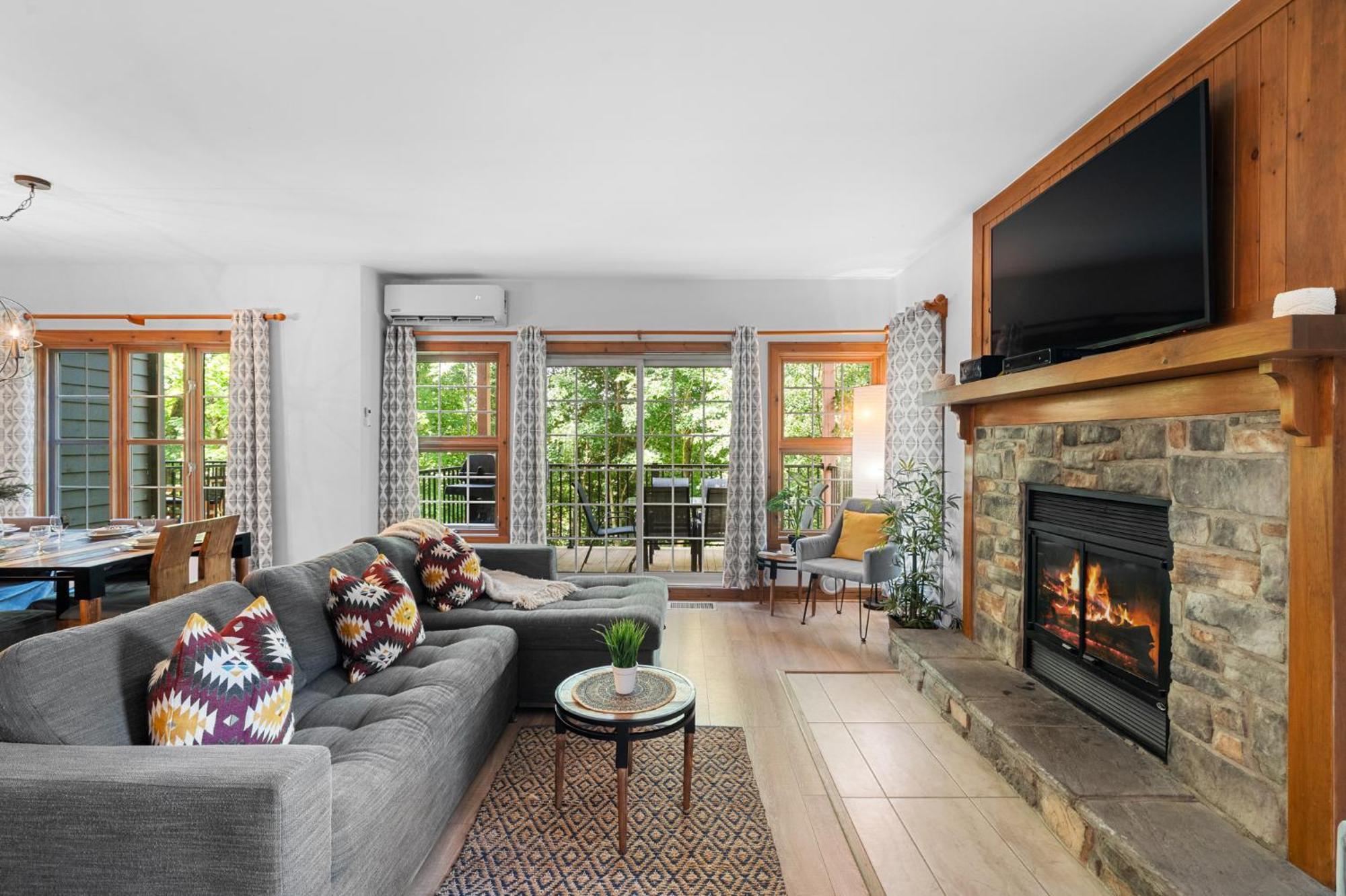 Les Falaises Tremblant - Ski Inout Condo W2Bdrs Мон-Трамблан Екстер'єр фото